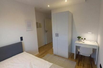 Wohnung München Sendling-Westpark - 5 Zimmer, 13 m&sup2;, 715&euro; | Angebot:26641674