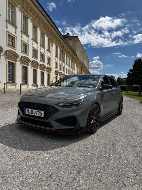 i30