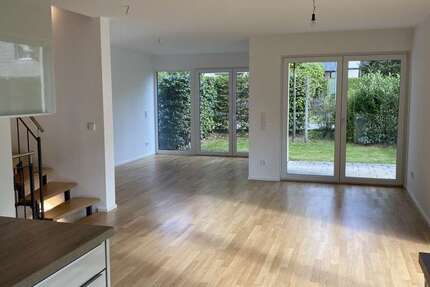 Haus München Ramersdorf-Perlach - 5 Zimmer, 142 m&sup2;, 2.900&euro; | Angebot:27135082