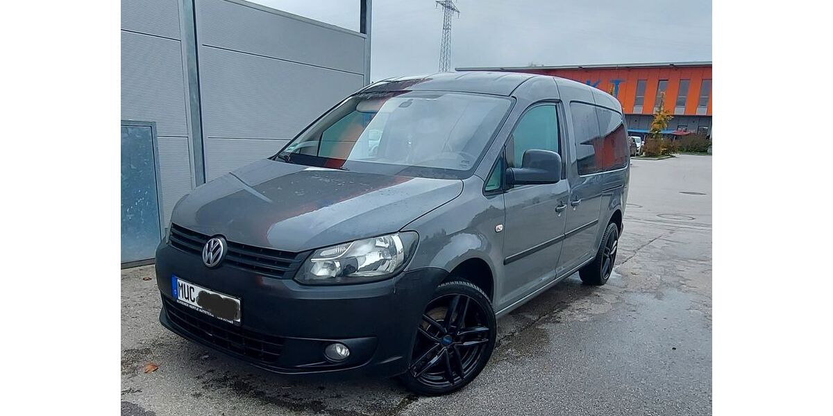 VW Caddy Maxi 265.000 km 10.000 &euro; München 81671