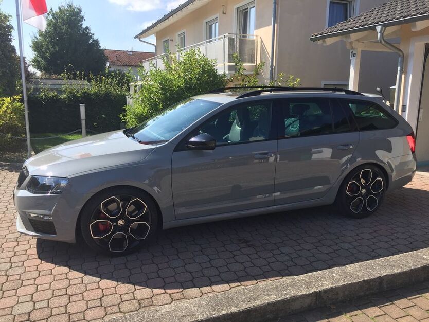 Skoda Octavia 80.000 km 22.000 € Starnberg 82319