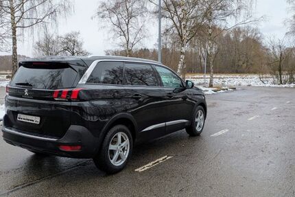 Peugeot 5008 74.000 km 17.900 &euro; Wörth 85457