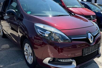 Renault Scenic 204.000 km 4.990 &euro; München 81825
