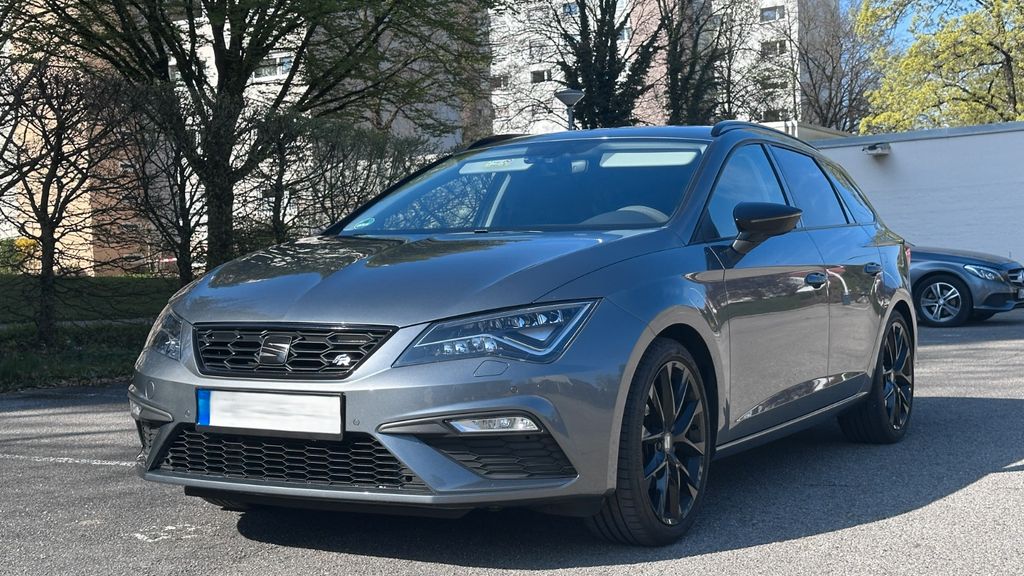 Seat Leon 120.000 km 12.900 &euro; München 81243
