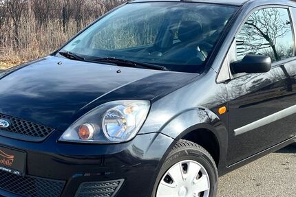 Ford Fiesta 71.000 km 2.490 &euro; München 81243