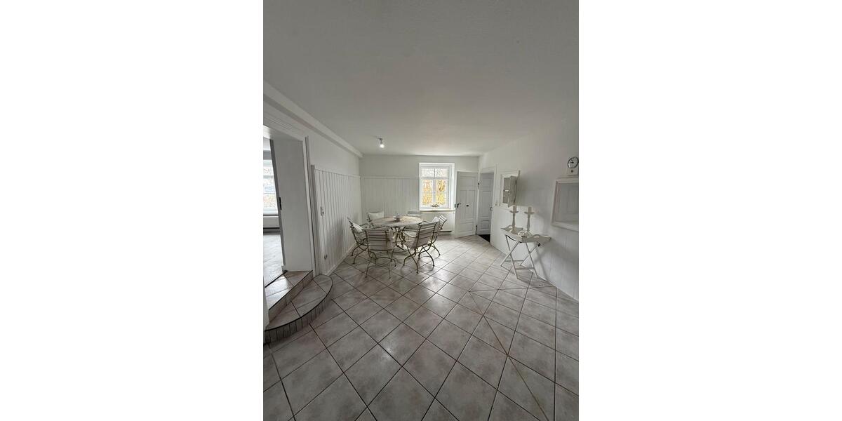 Erdgeschoßwohnung Starnberg - 4 Zimmer, 160 m&sup2;, 998.000&euro; | Angebot:26065706