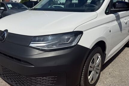 VW Caddy 141.600 km 15.990 &euro; München 81243