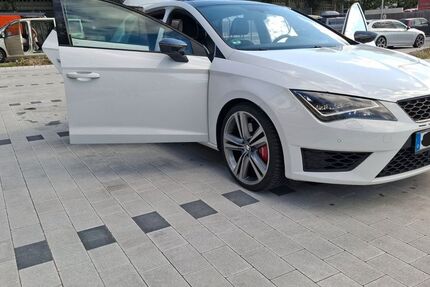 Seat Leon 92.000 km 17.100 &euro; München 81737