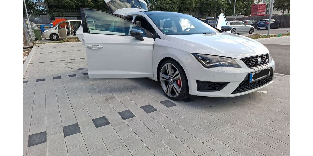 Seat Leon 92.000 km 17.100 &euro; München 81737