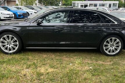 Audi A8 264.000 km 21.900 &euro; München 81243