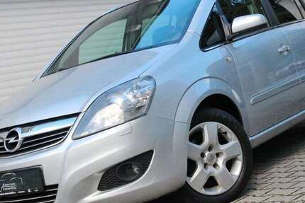 Opel Zafira 121.200 km 4.450 &euro; München 81243