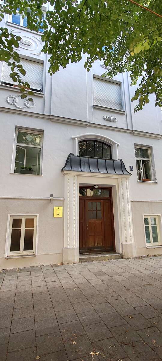 Wohnung zum Kaufen in München 1.795.000 € 130.32 m² 4 zimmer