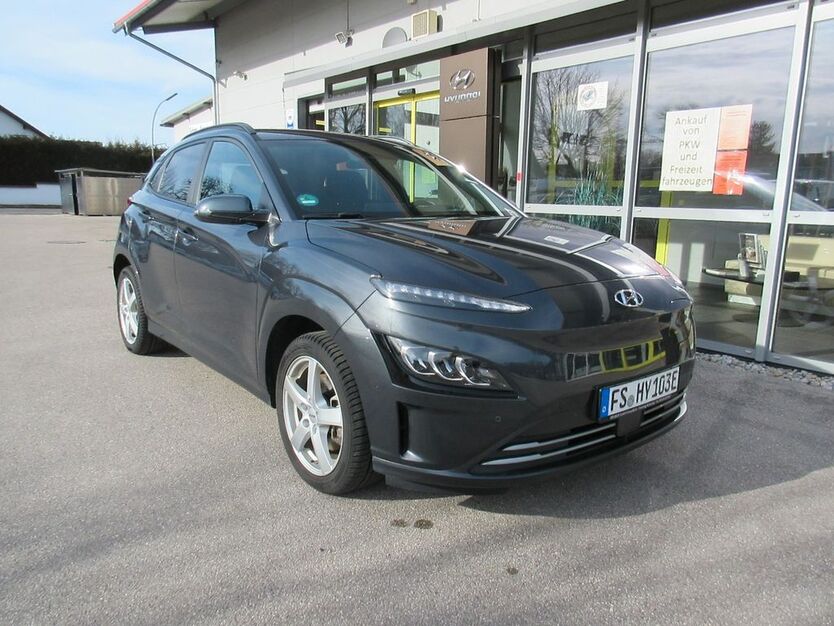 Hyundai KONA 15.000 km 38.490 € Freising / Achering 85354