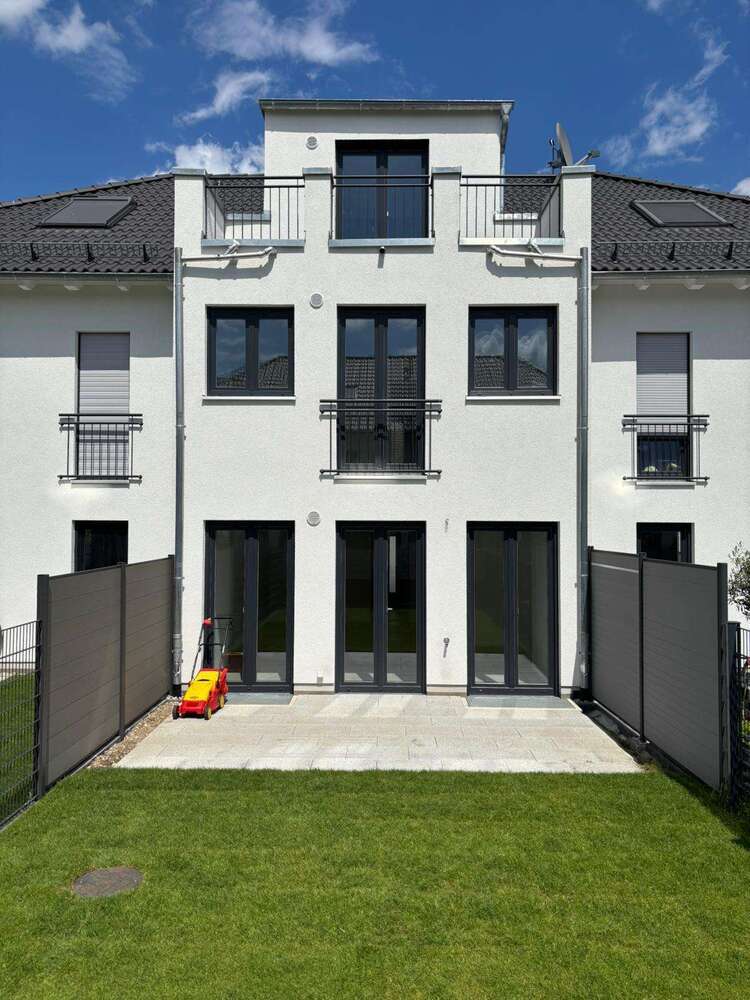 Haus zum Kaufen in Olching 977.000 € 126 m²