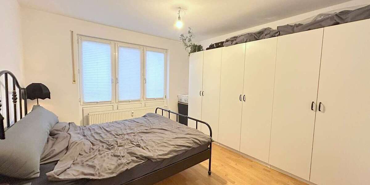 Zum Sommerbeginn: frei werdende Dachterrassen-Wohnung in Bogenhausen (Erbpacht) - Dachgeschoßwohnung München Bogenhausen | Angebot:26421627