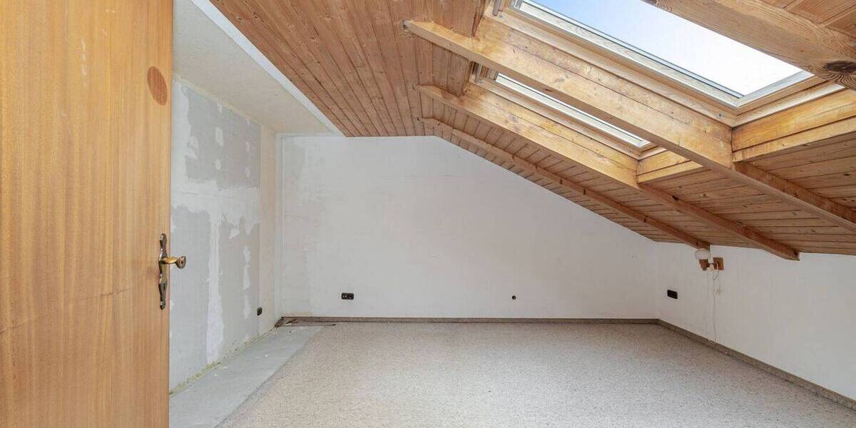 Doppelhaushälfte München Bogenhausen - 7 Zimmer, 165 m&sup2;, 990.000&euro; | Angebot:26786692