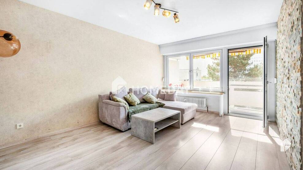 Attraktive 4-Zimmer-Wohnung mit Süd-Loggia und zwei Bädern - ideal für komfortables Wohnen