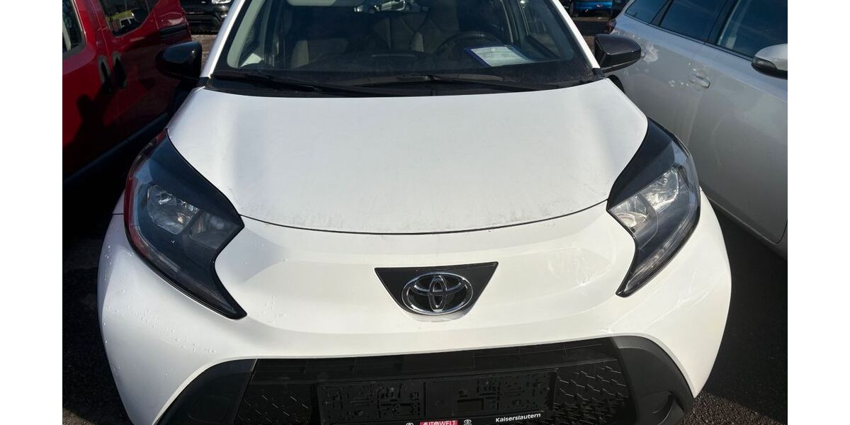 Toyota Aygo (X) 46.000 km 9.600 &euro; München 81243