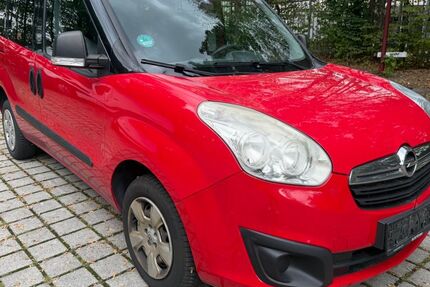 Opel Combo Life 210.000 km 2.600 &euro; München 80995