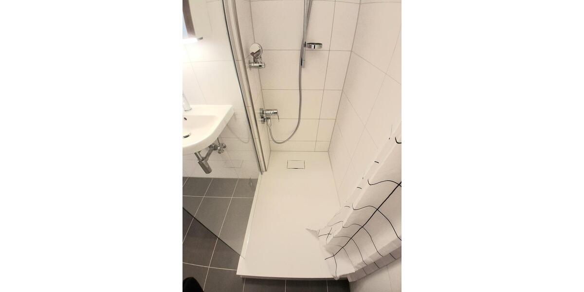 Etagenwohnung Unterhaching - 3 Zimmer, 70 m&sup2;, 1.800&euro; | Angebot:26226424