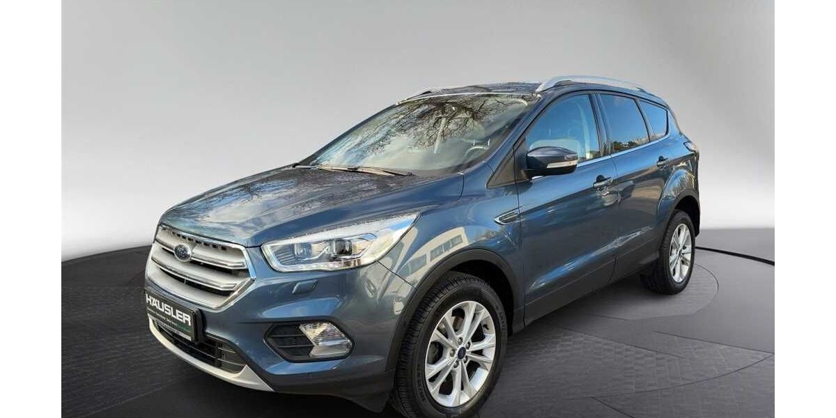 Ford Kuga 73.450 km 15.990 &euro; Fürstenfeldbruck 82256