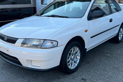 Mazda 323 124.000 km 990 € München 81479