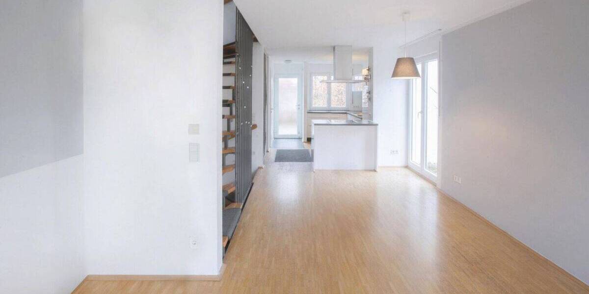Reihenendhaus München Schwabing-Freimann - 5 Zimmer, 119 m&sup2;, 1.070.000&euro; | Angebot:26175908