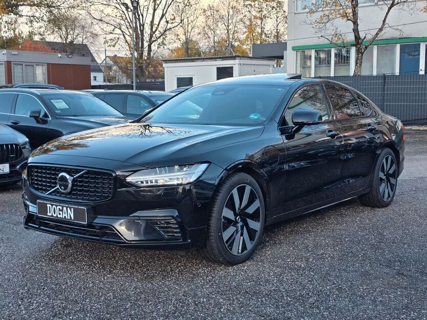 Volvo S90 26.511 km 39.990 € München 81243