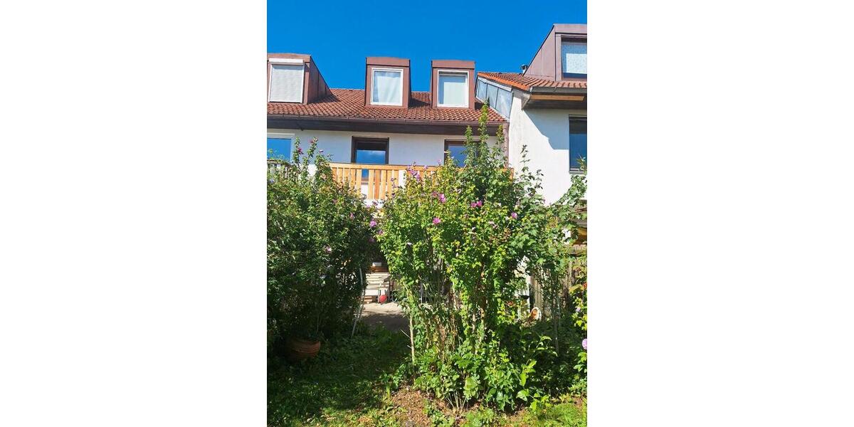 Reihenhaus mit schönem Garten für Wohngemeinschaft bis 3 Personen 2 zimmer