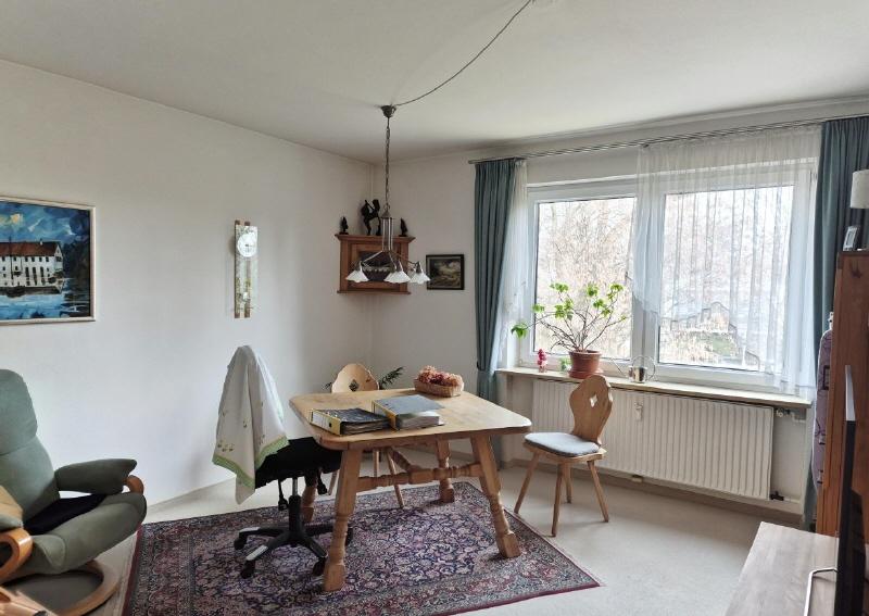 Etagenwohnung Gröbenzell - 3 Zimmer, 100 m&sup2;, 1.350&euro; | Angebot:25752510