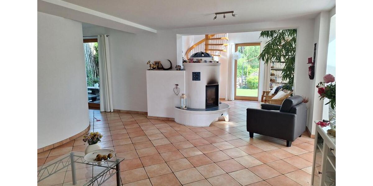 Einfamilienhaus Berg - 10 Zimmer, 340 m&sup2;, 1.350.000&euro; | Angebot:26859217