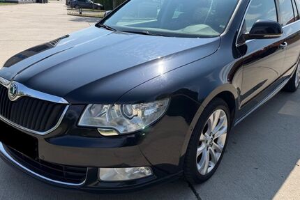 Skoda Superb 269.614 km 6.150 &euro; Fürstenfedbruck 82256