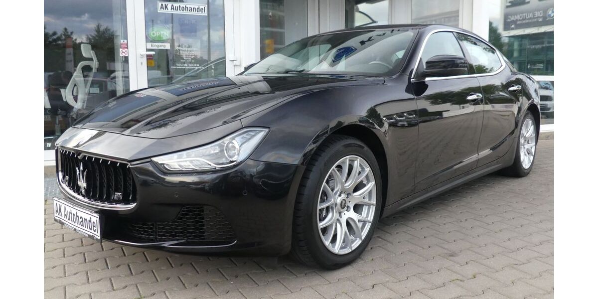 Maserati Ghibli 76.982 km 26.890 &euro; München 80687