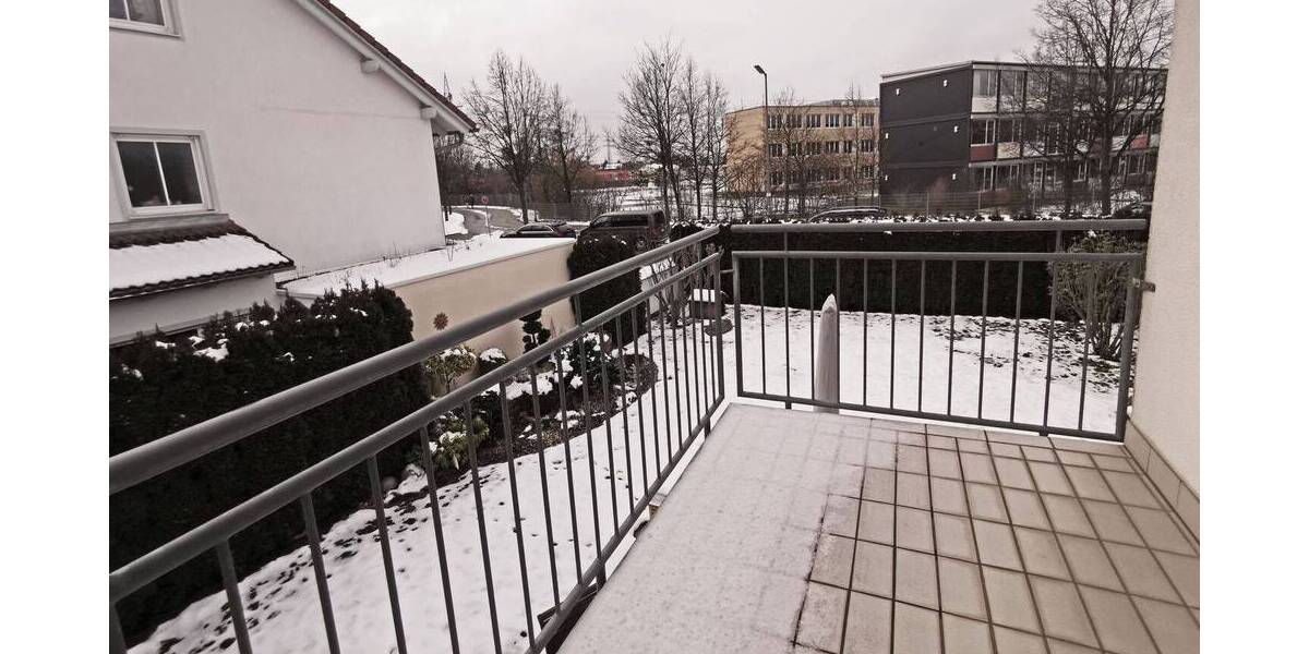 Doppelhaushälfte München Pasing-Obermenzing - 6 Zimmer, 140 m&sup2;, 2.100&euro; | Angebot:25999055