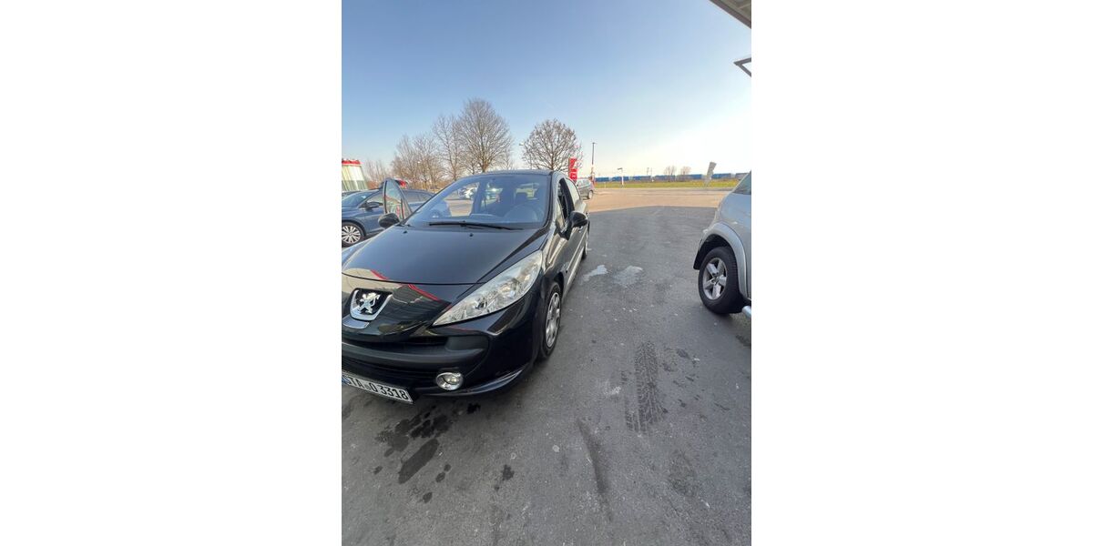 Peugeot 207 150.000 km 1.800 &euro; Gröbenzell 82194