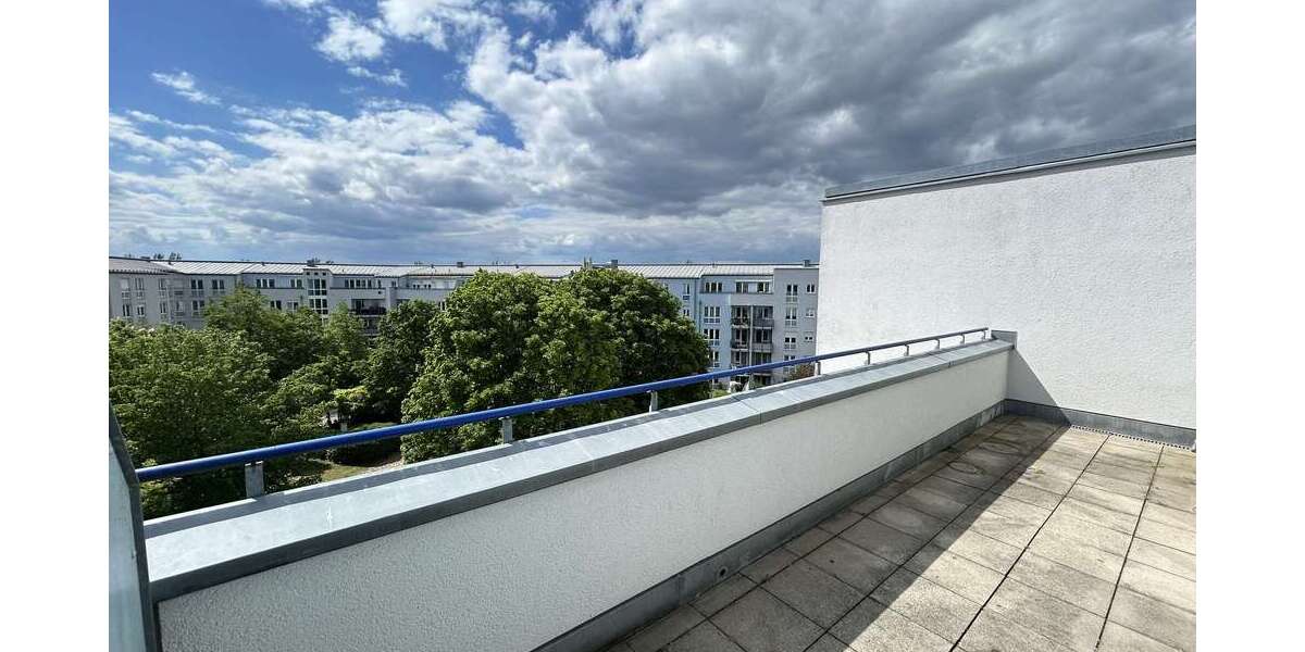 - Dachgeschoßwohnung München Bogenhausen | Angebot:26714706