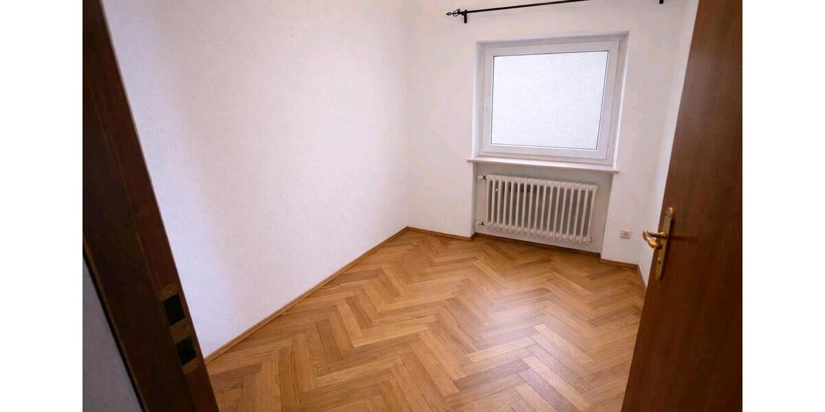 Einfamilienhaus Gröbenzell - 6 Zimmer, 152 m&sup2;, 3.200&euro; | Angebot:25812931