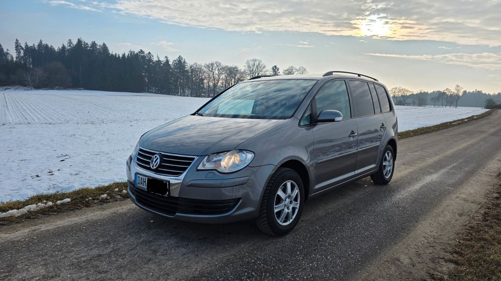 VW Touran 222.179 km 5.450 &euro; Markt Indersdorf 85229