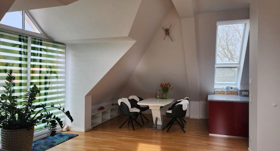 Dachgeschoßwohnung München Allach-Untermenzing - 3 Zimmer, 83 m&sup2;, 2.290&euro; | Angebot:26037691