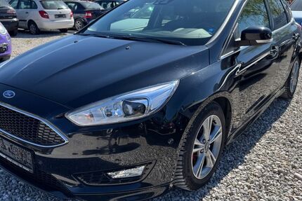 Ford Focus 172.000 km 5.900 &euro; München 81829