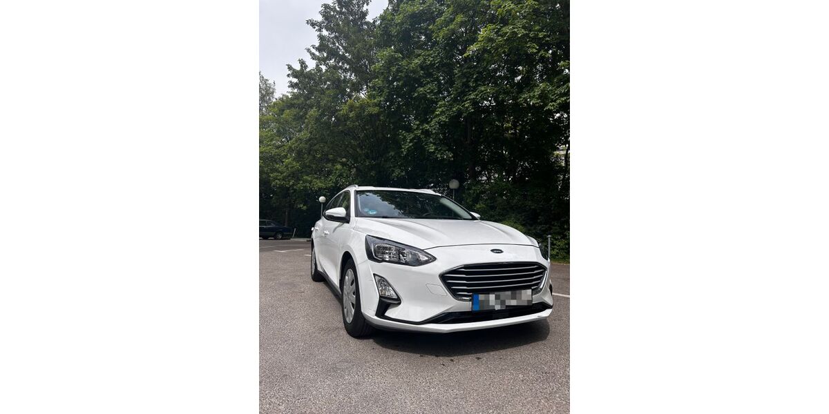 Ford Focus 67.560 km 11.999 &euro; München 81379