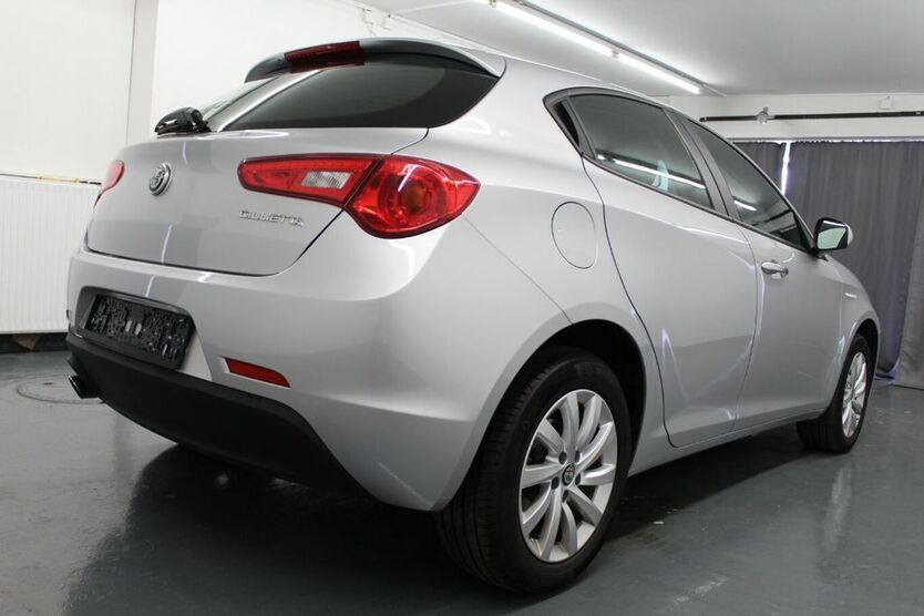 Alfa Romeo Giulietta 17.011 km 17.199 € München 80993