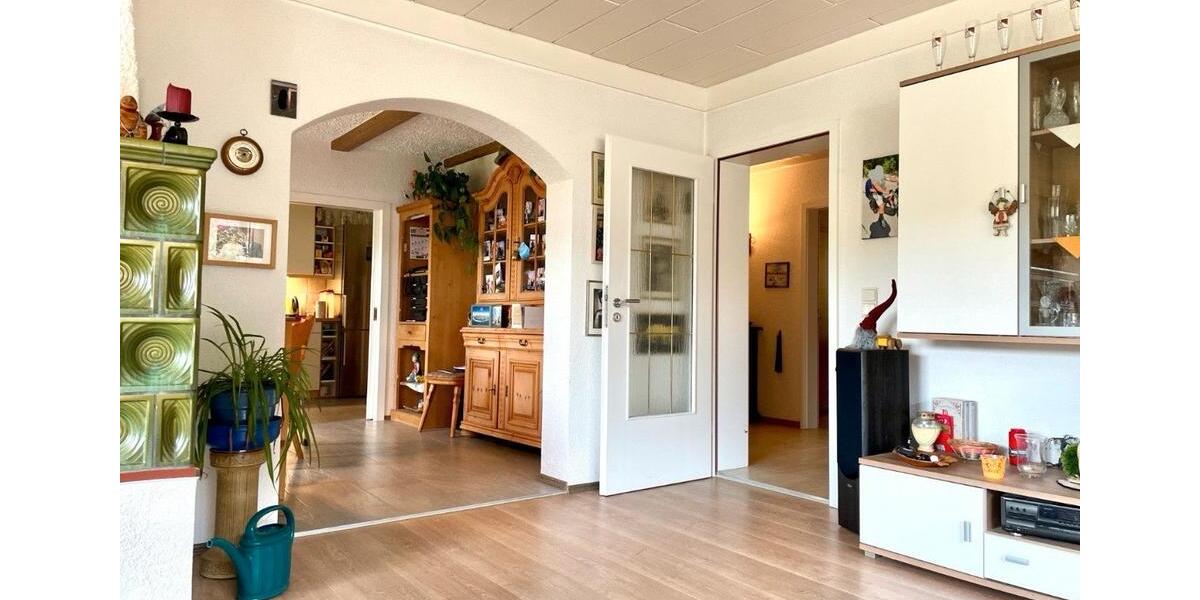 *PROVISIONSFREI*Repräsentatives Anwesen- EFH+Nebengebäude+ Pool 10 zimmer