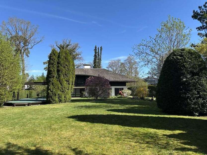 Haus zum Kaufen in Baldham 3.170.000 € 235 m²