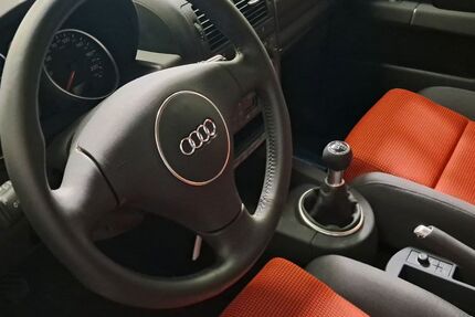 Audi A2 2.930 km 14.950 &euro; München 81825