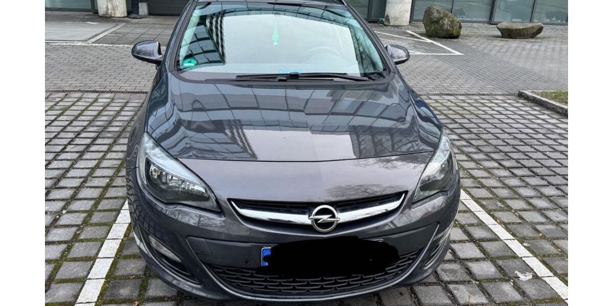 Opel Astra 211.100 km 4.300 &euro; München 81673