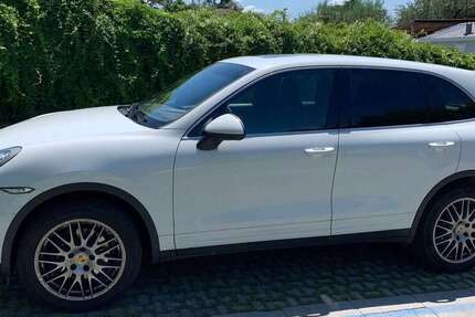 Porsche Cayenne 229.000 km 17.990 &euro; Grünwald 82031