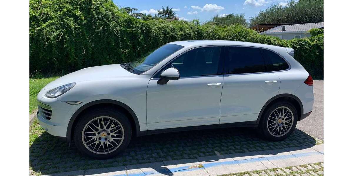 Porsche Cayenne 229.000 km 17.990 &euro; Grünwald 82031
