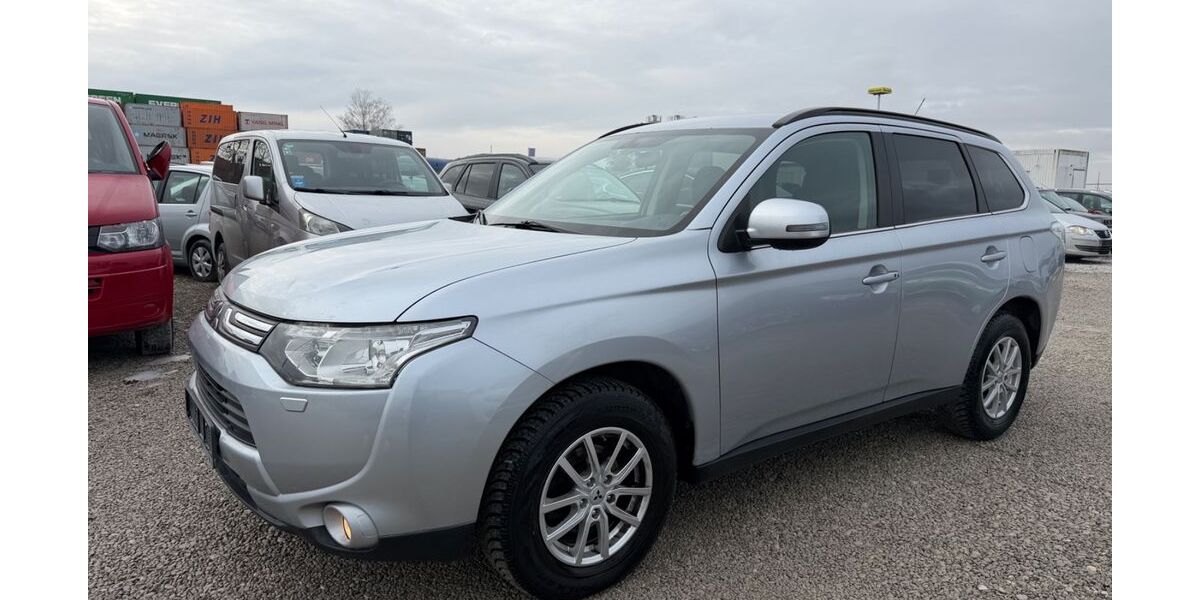 Mitsubishi Outlander 200.000 km 5.870 &euro; München 81829