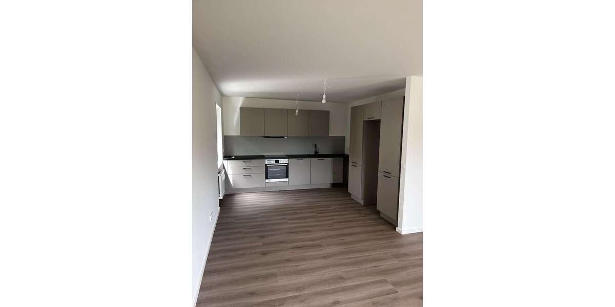 Etagenwohnung Planegg - 3 Zimmer, 83 m&sup2;, 1.793&euro; | Angebot:26732351